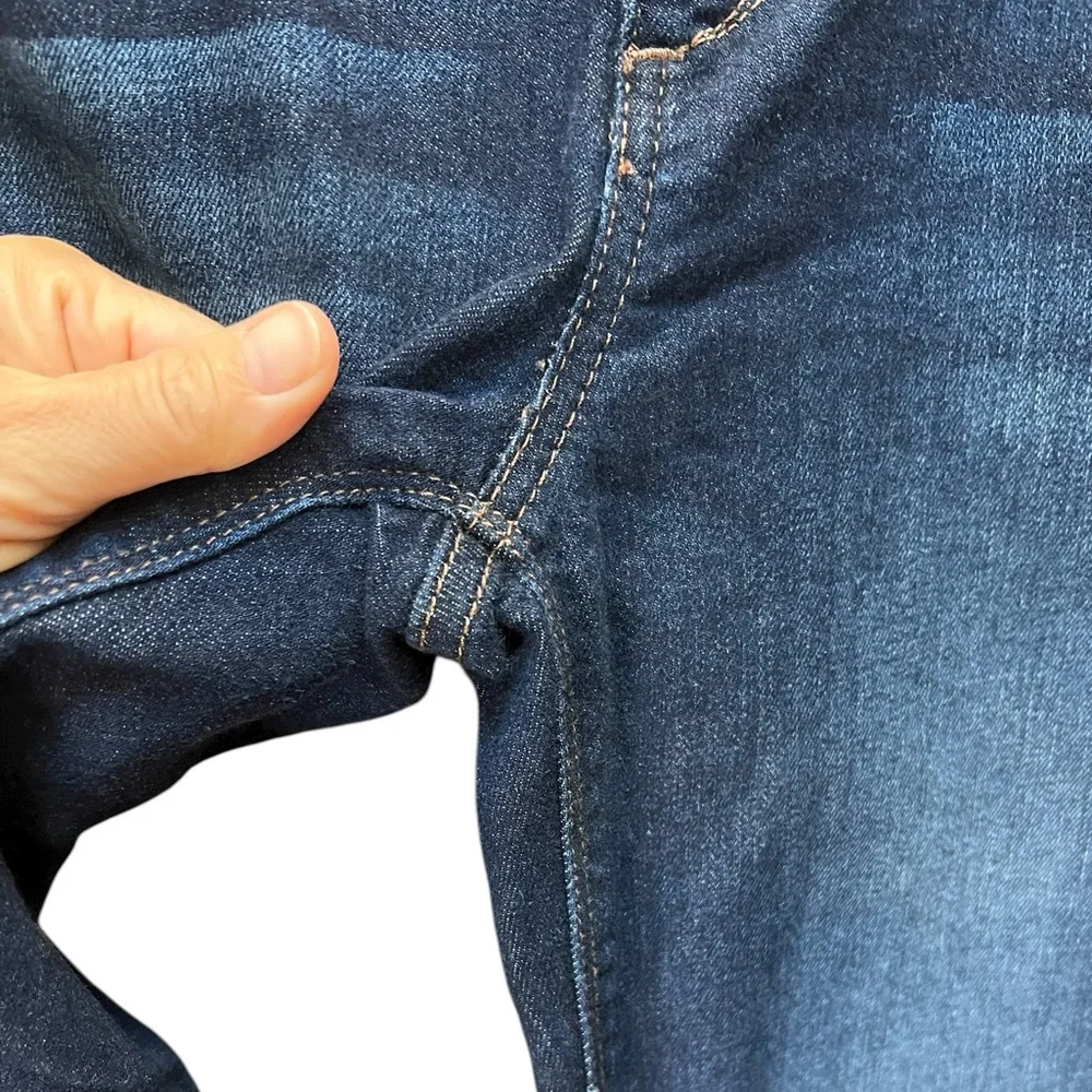 Joe's Jeans Cropped Cuffed - Picture 5 of 7